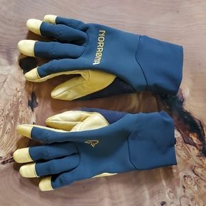 Norrona Lyngen Infinium Leather Gloves